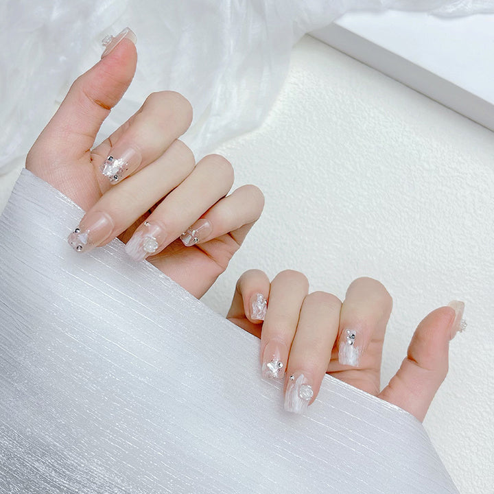 Customizable Press-On Nail Set Bowlift