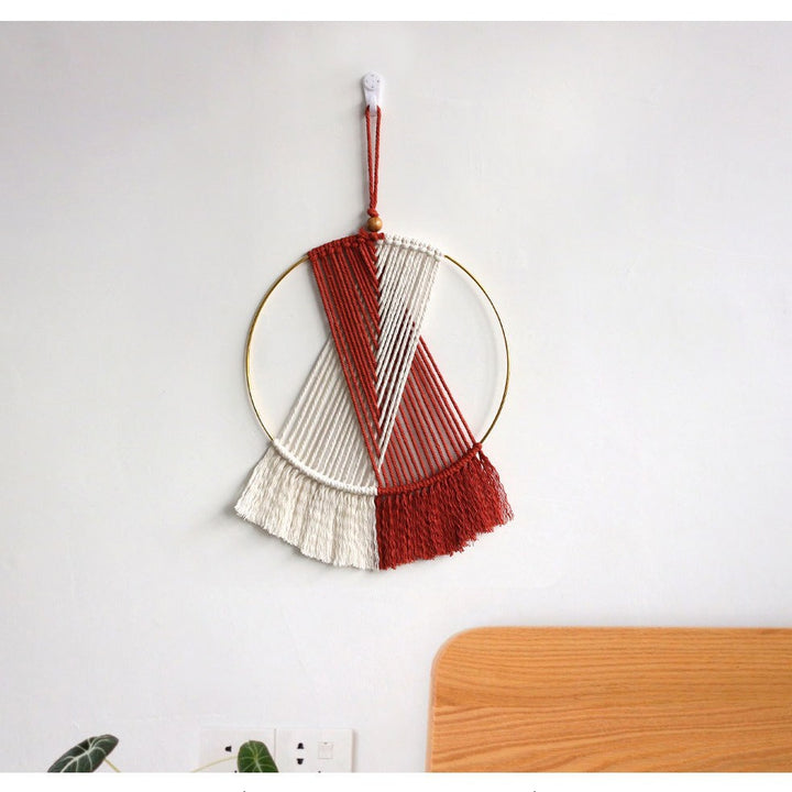 Macrame Wall Decoration with Elegant Appeal