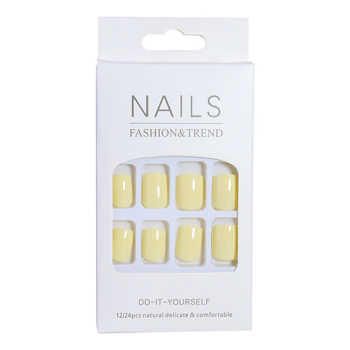 Glossy Press-On Nail Set with Elegant Design Bowlift