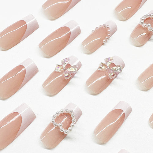 Acrylic nail set with elegant pearl and 3D flower decorations Bowlift