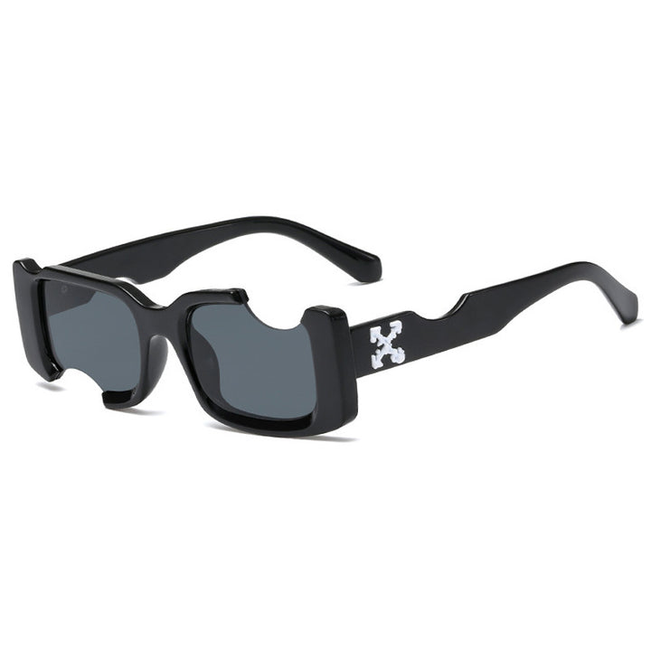 Ladies fashionable sunglasses with distinctive design and sturdy plastic frame Bowlift