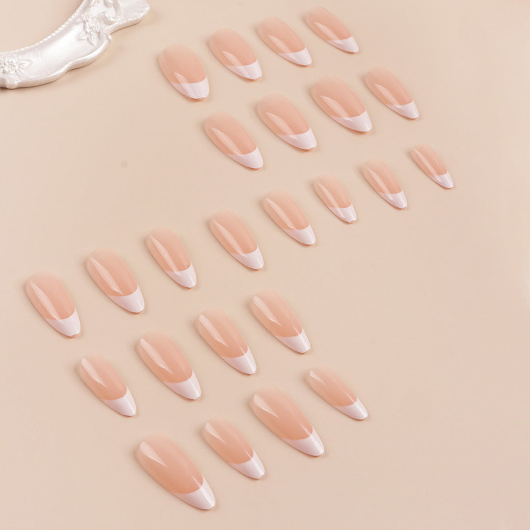 French Tip Nail Art Bowlift