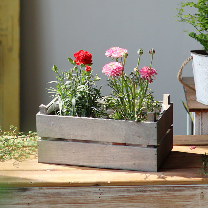 Practical storage box made of wood Bowlift