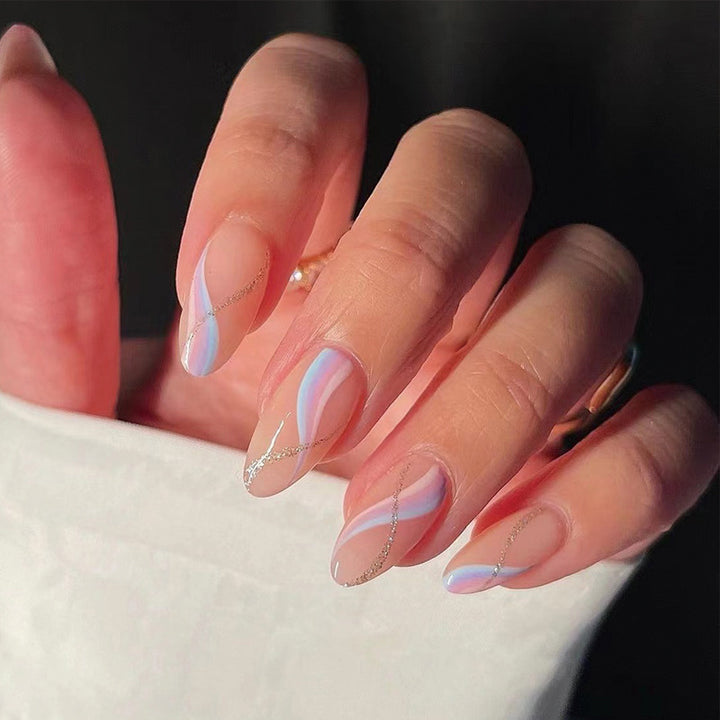 Artful nail extensions with an elegant leaf pattern Bowlift
