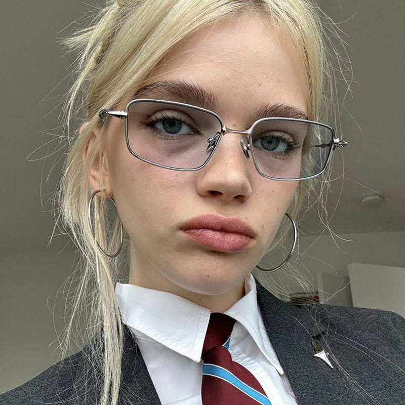 Women's fashionable square sunglasses in unique design Bowlift