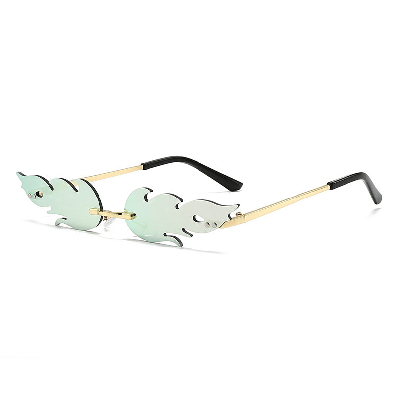 Ladies extravagant sunglasses in creative flame design Bowlift