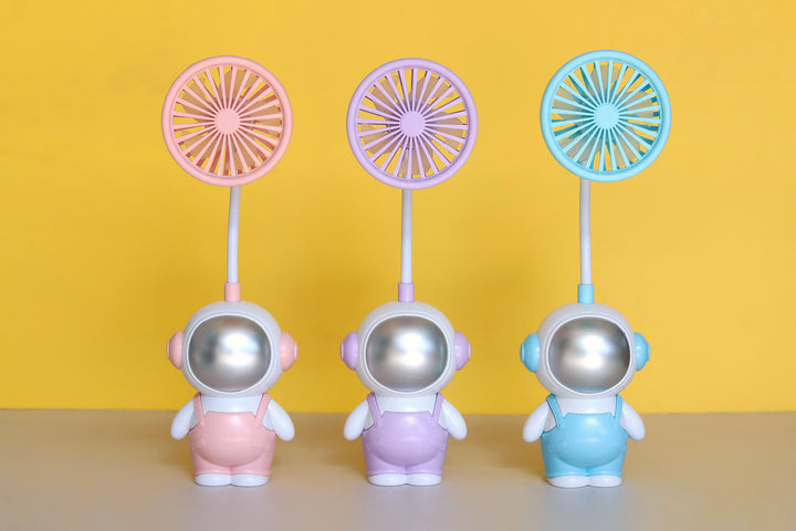 Unisex Fun Hand Fan in Astronaut Design Bowlift
