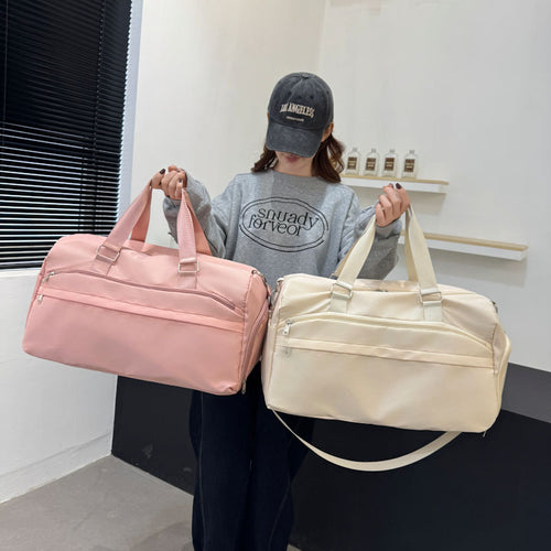 Sporty leisure duffel bag with smart compartments Bowlift