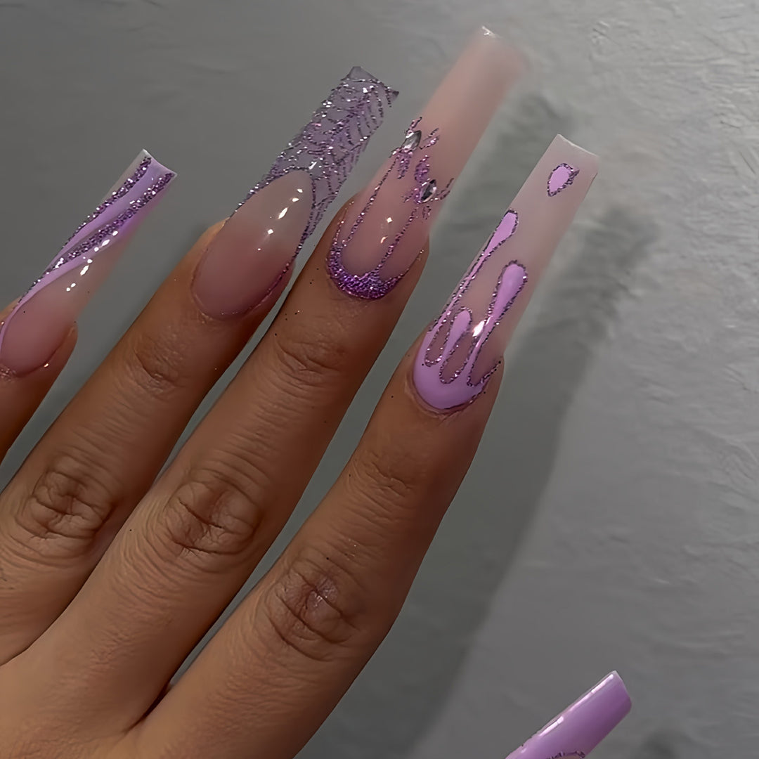 Glamorous Decorative Press-On Nail Extensions Bowlift