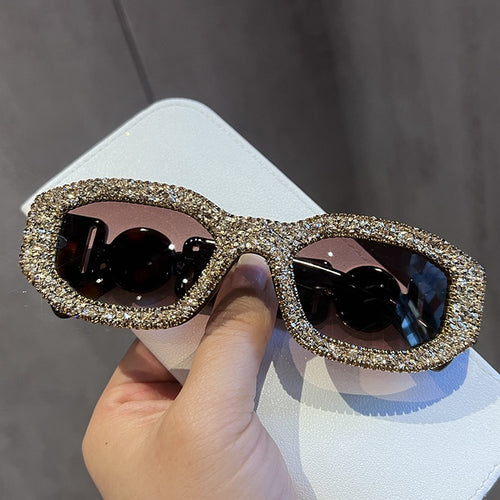 Ladies Fashion Sunglasses with Sparkling Rhinestone Frame Bowlift