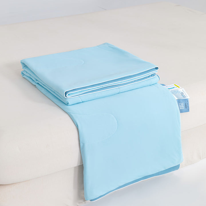 Unisex nan breathable summer blanket with cooling microfiber filling and light quilting Bowlift