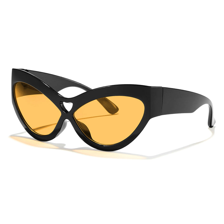 Women striking sunglasses in trendy leopard pattern Bowlift