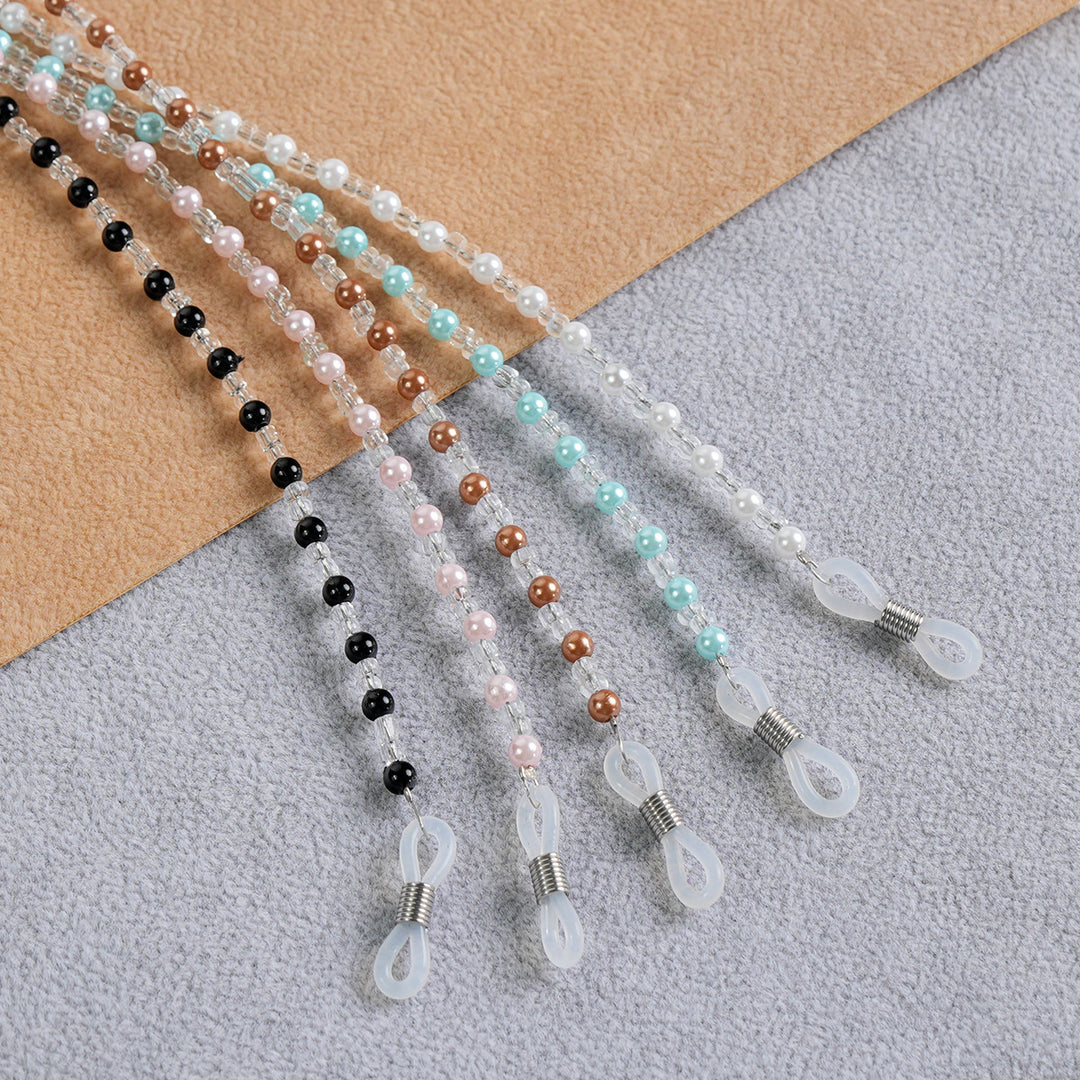 Elegant Beaded Eyewear Chain Bowlift