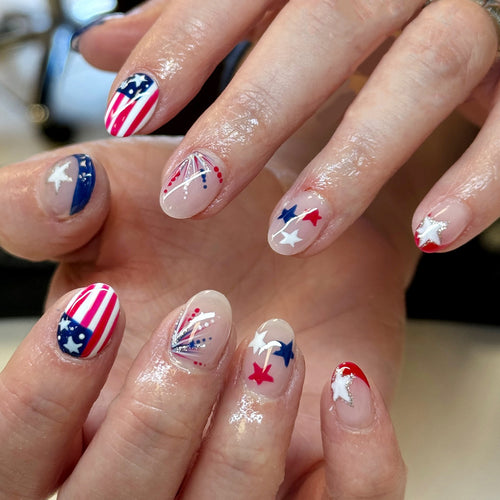 Creative nail art with patriotic motifs Bowlift