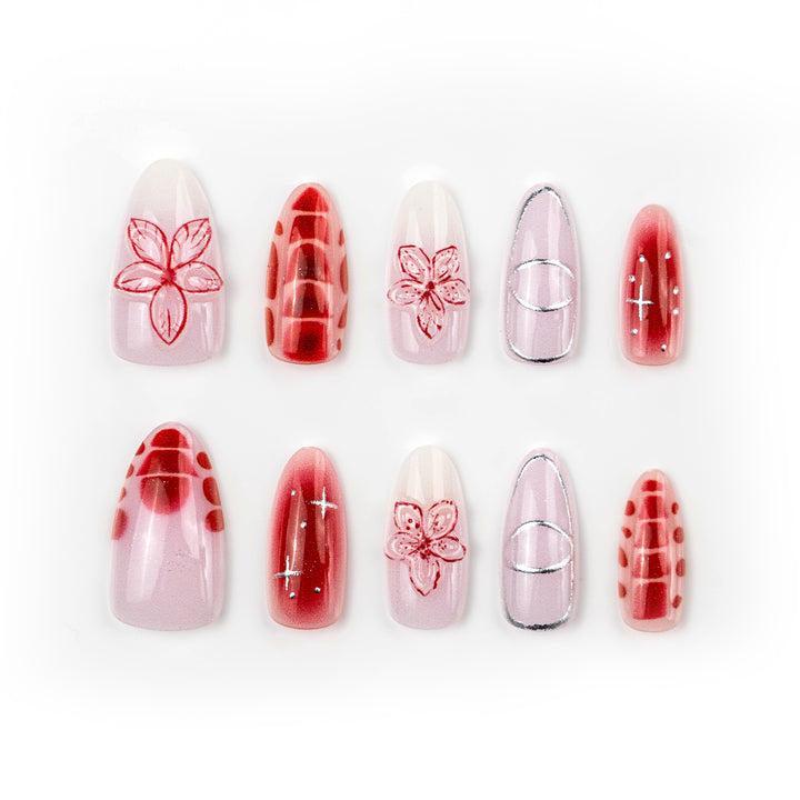 Nail art set with filigree flower and geometric designs Bowlift
