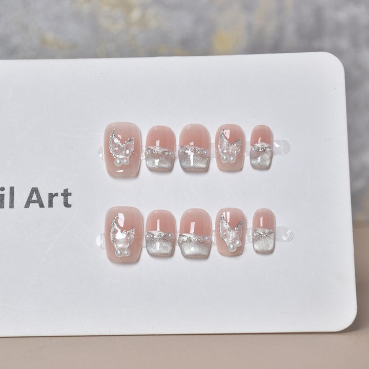 Elegant Crystal-Embellished Nail Extensions Bowlift