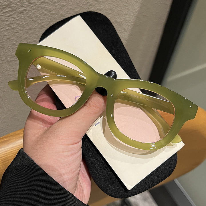 Women's stylish round sunglasses with sturdy frame and protective UV filter Bowlift