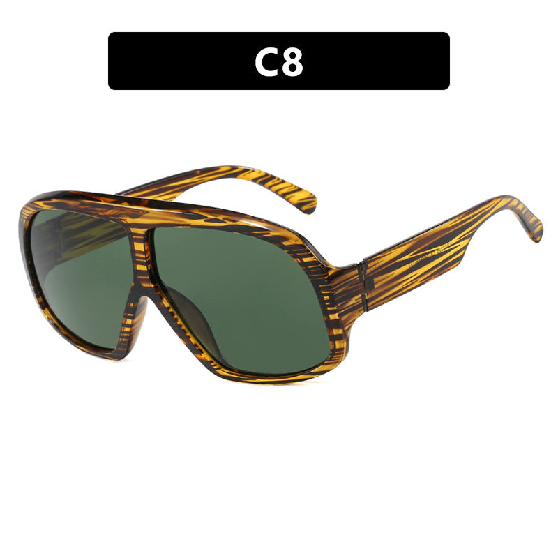 Ladies oversized sunglasses in fashionable tortoiseshell pattern Bowlift