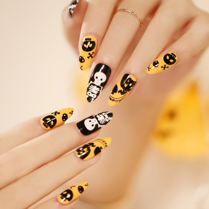 Artful Nail Art in Halloween Design Bowlift