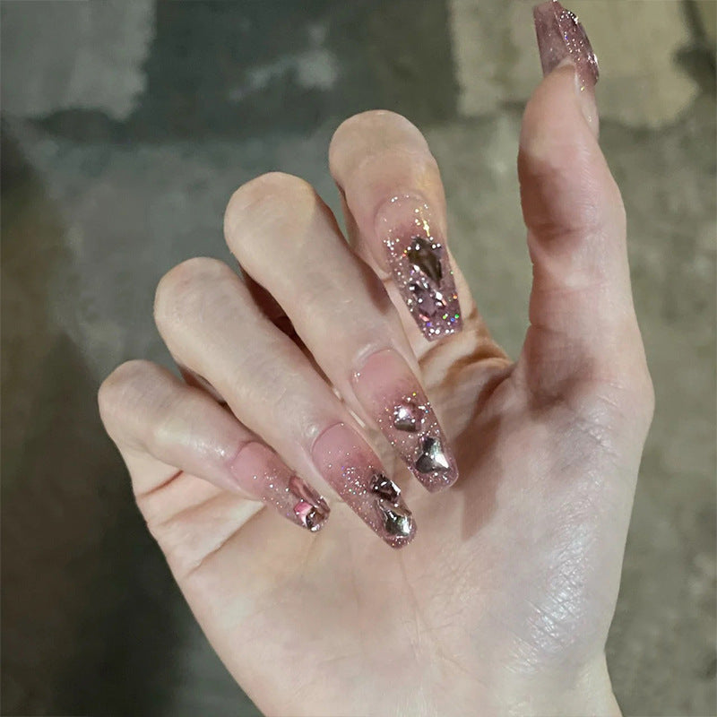 Glamorous artificial nails with sparkling accents Bowlift