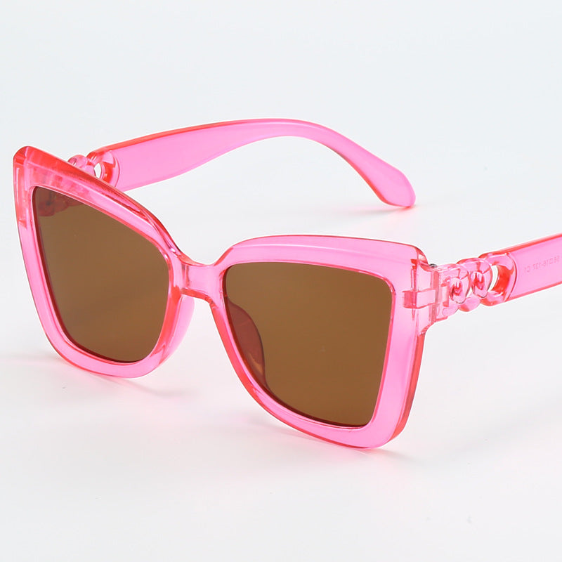 Ladies modern cat-eye sunglasses with clear frame and UV protection Bowlift