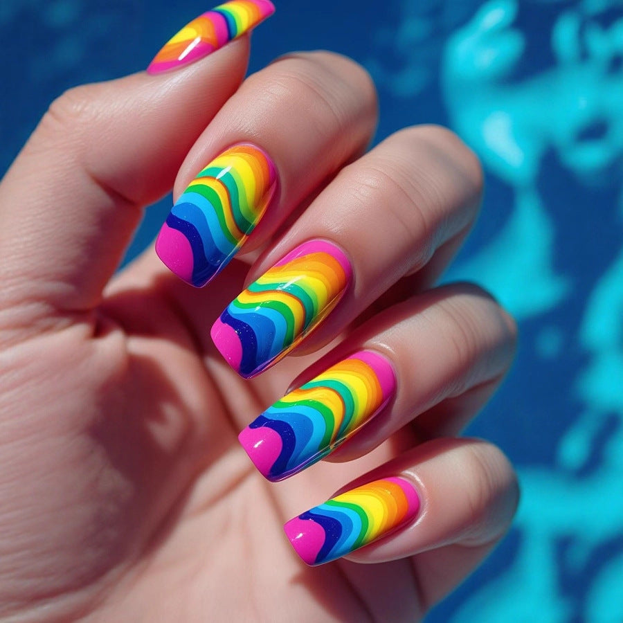 Creative Nail Art with Exotic Leaf Design Bowlift