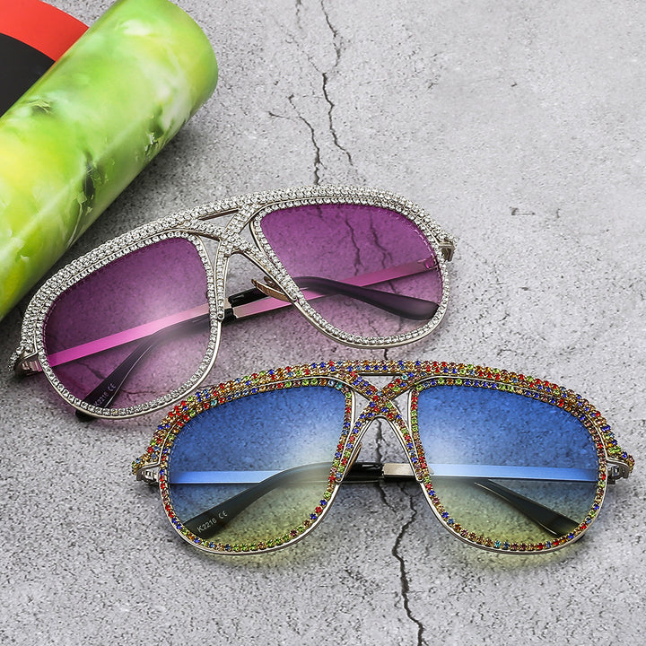 Ladies elegant sunglasses with glittering frame and gradient lenses Bowlift