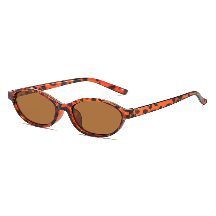 Fashionable Cat-Eye Glasses Bowlift