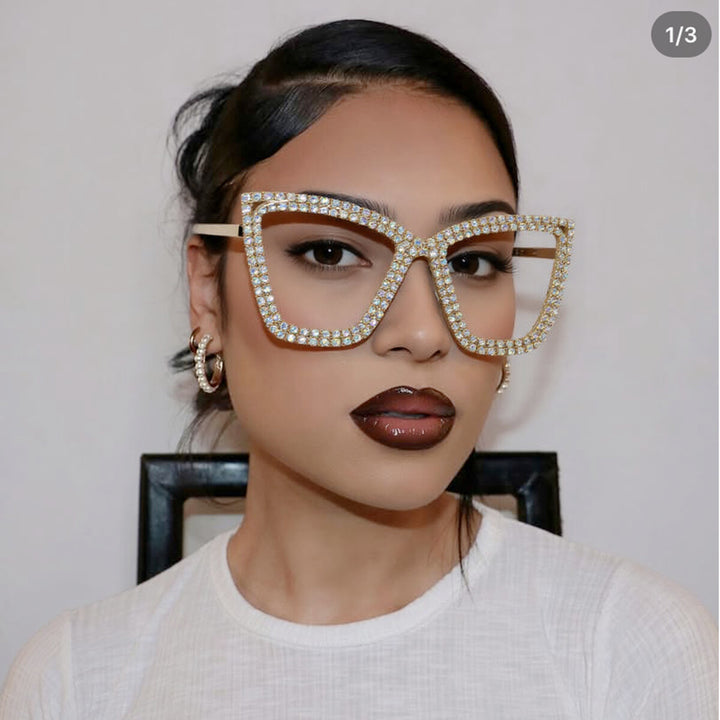Women's extravagant sunglasses with sparkling crystal frame Bowlift