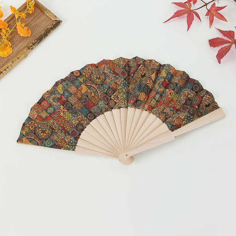 Women's handmade fan with floral motifs Bowlift