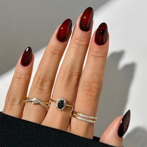 Nail set with elegant elongated design Bowlift