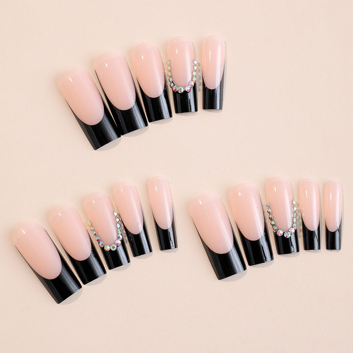Artificial nail set with elegant rhinestone decorations and stylish high-gloss finish Bowlift