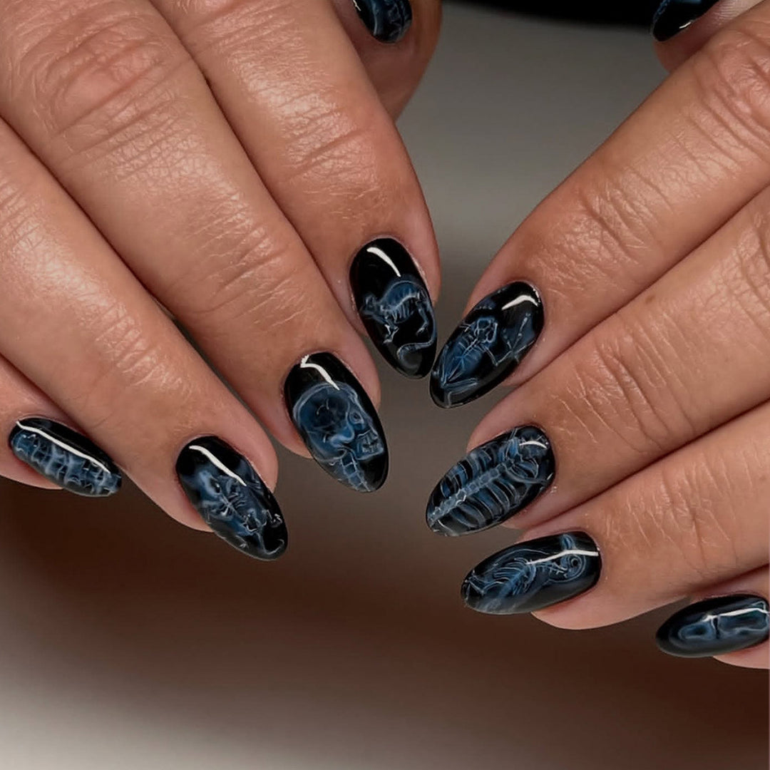 Artificial Fingernails with Modern Gothic Design Bowlift