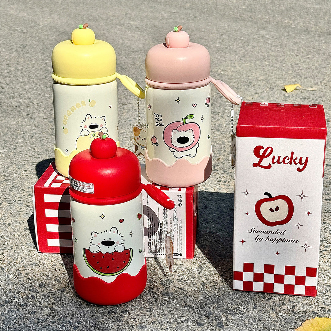 Women's water bottle with interactive fruit lid Bowlift