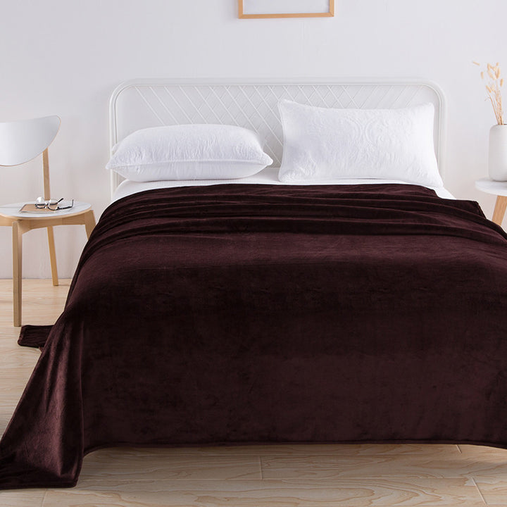 Women's elegant blanket Bowlift