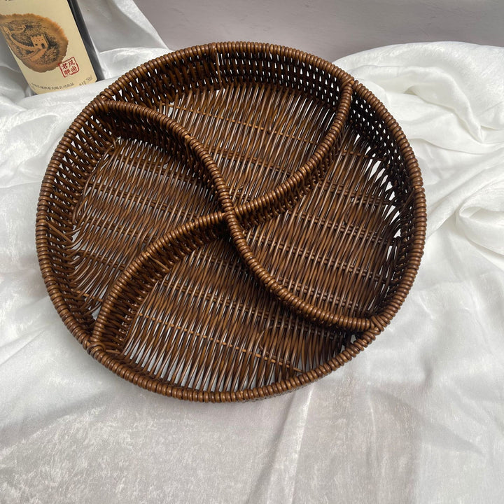 Ladies beef braided serving basket with three compartments Bowlift