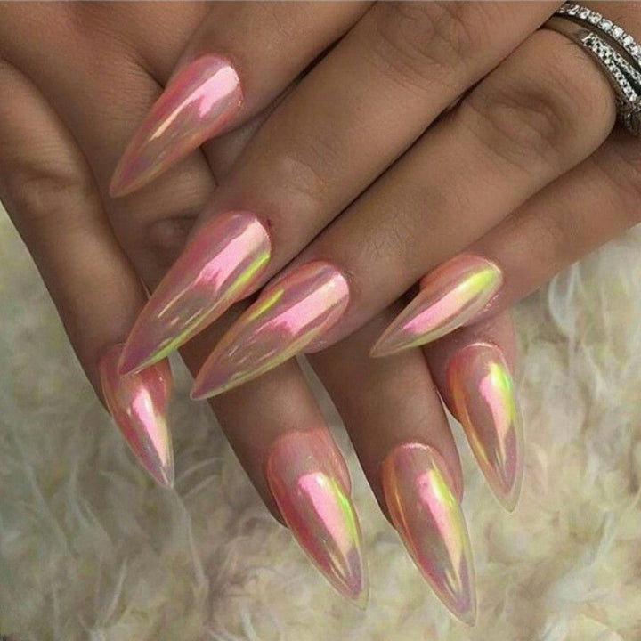 Shimmery Stiletto Press-On Nail Art Bowlift