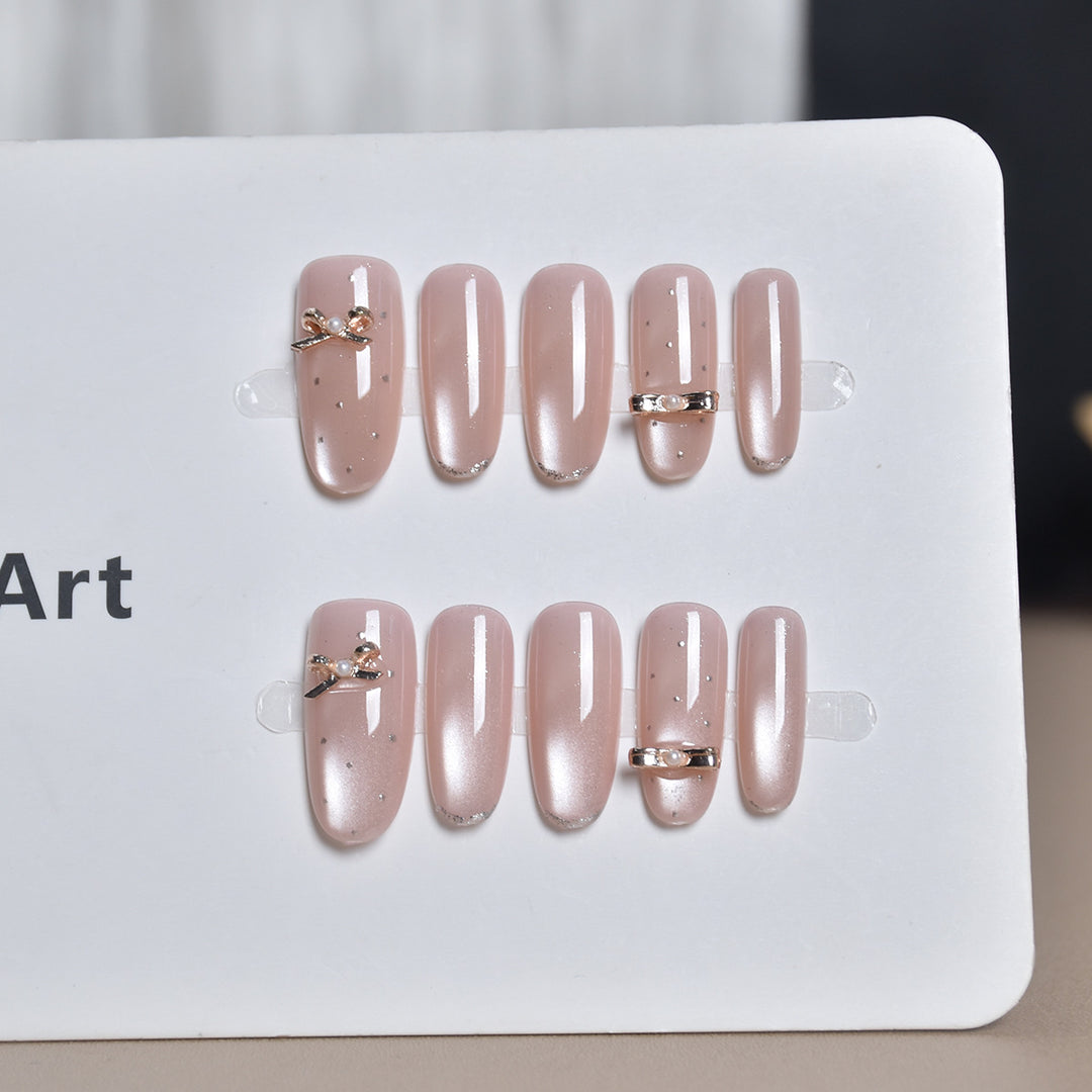 Elegant Press-On Nail Art Set with Decorative Accents Bowlift