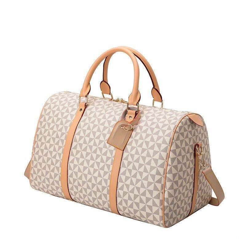 Spacious travel bag with stylish geometric design Bowlift