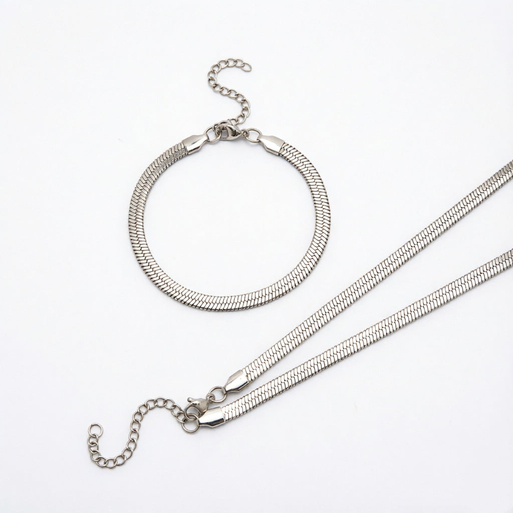 Elegant Herringbone Chain Jewelry Set Bowlift