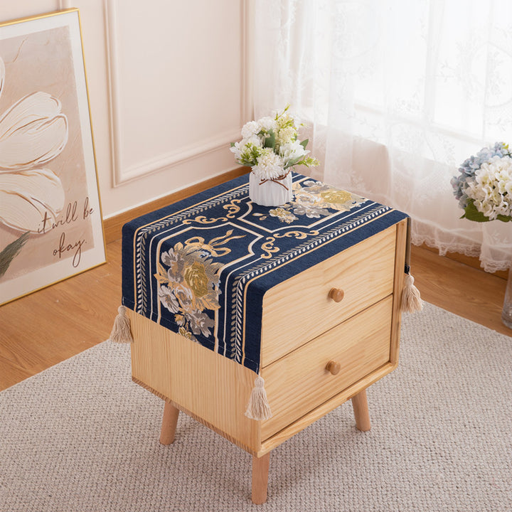 Decorative Leaf Print Table Cover
