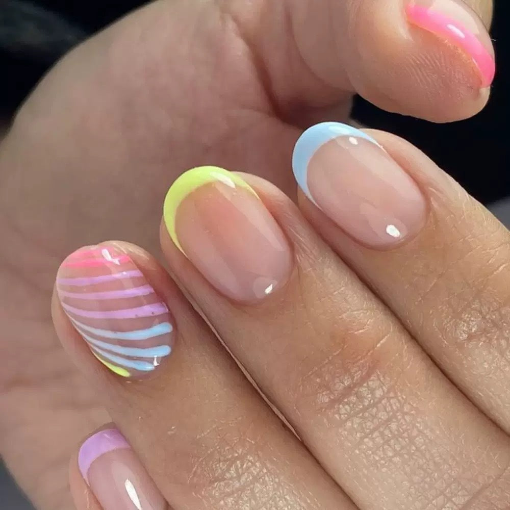 Artificial nail set with colorful neon accents Bowlift