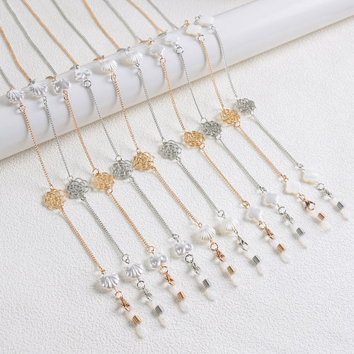 Elegant Floral Drop Earrings Bowlift