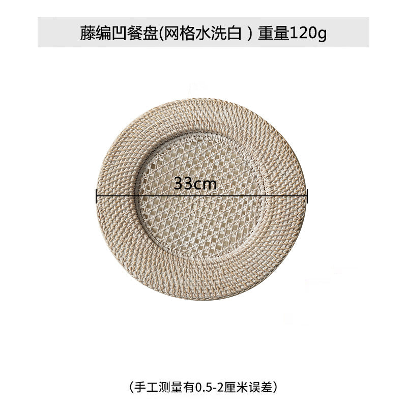 Ladies' round serving platter made of hand-woven natural material Bowlift