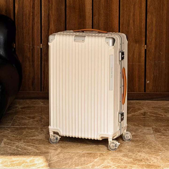 Stylish Lightweight Hardshell Travel Suitcase