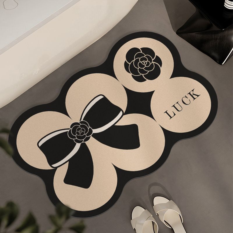 Elegant Floral Accent Bath Mat