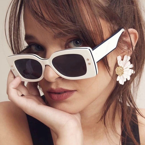 Ladies extravagant square sunglasses with stylish details Bowlift