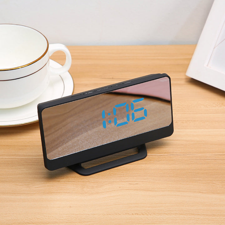 Digital alarm clock with mirror display and snooze function Bowlift