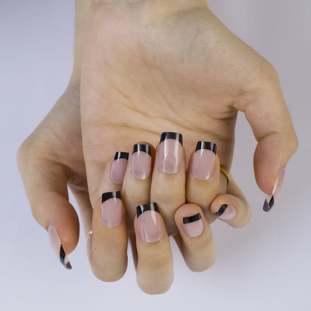 Artificial nails with contrasting French design Bowlift
