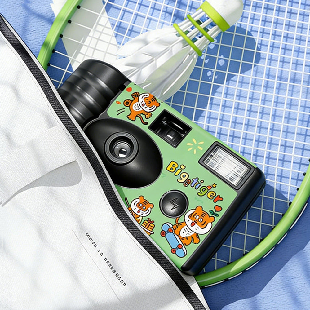 Cartoon-Themed Instant Film Camera Bowlift